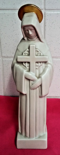 Statue vierge marie en - la,