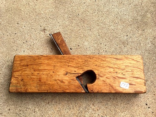 287 old tool plane outil - ),