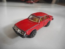 Playart Volvo 244 DL en rouge