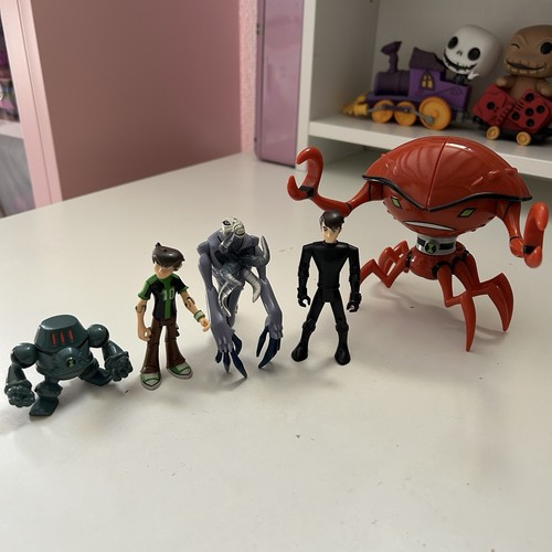Lot figurines ben bandai - figurines,