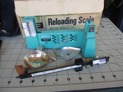 Vtg rcbs reloading scale with - rcbs,