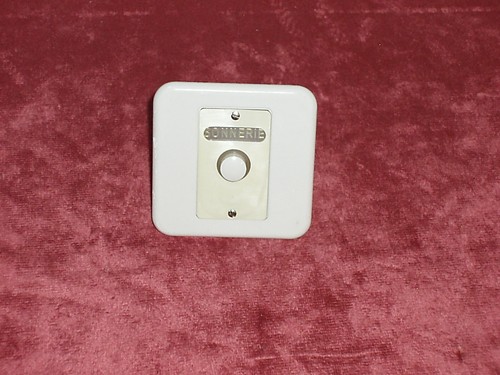 Interrupteur poussoir - interrupteur,