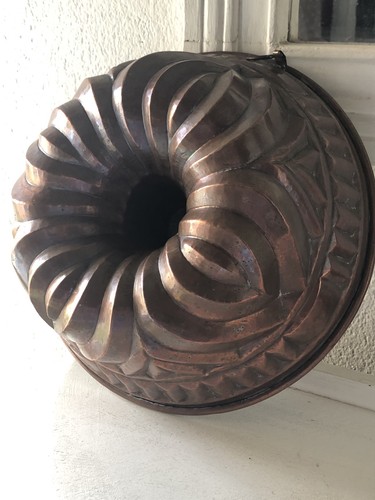 Ancien grand moule gâteau - ancien,
