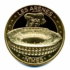 30 NÎMES Les arènes 4