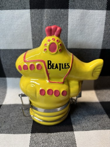 Beatles yellow submarine - yellow,