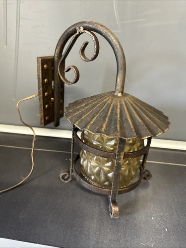 Ancienne lampe mural