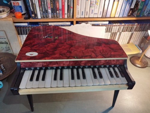 Rare petit piano - rare,