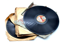 Lot de 8 disques vinyles 78