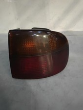 Feu arriere principal droit