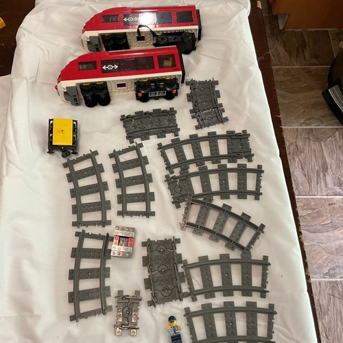 Lego city passenger train 7938 - city,
