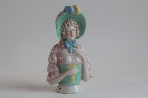 Demi figurine porcelaine femme - demi,