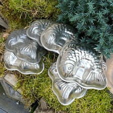 Lot 6 Anciens Petits Moules à