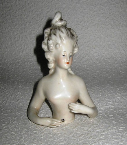 Ancienne demie figurine - , en