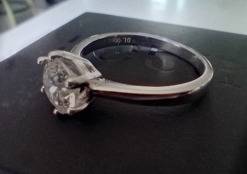 Bague solitaire 18k et - or,