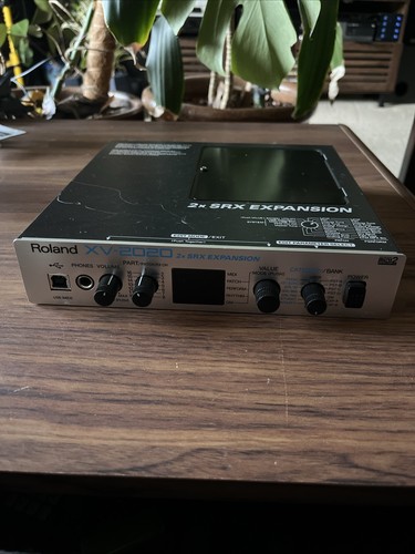 Roland 2020 voice synth - 64,