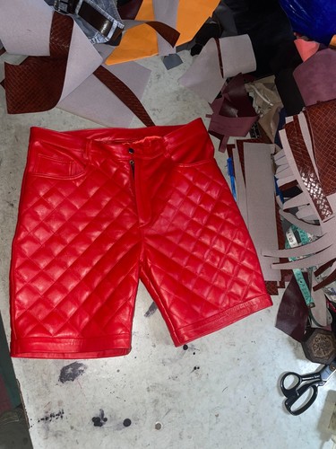 Short cuir matelassé - en, rouge
