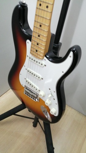 Guitare électrique fender - guitare,