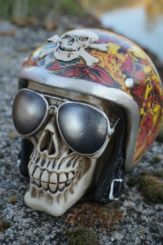 67109 tete mort figurine - mort,