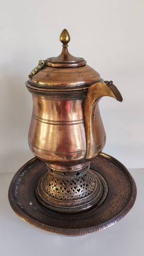 Bouilloire avec présentoir