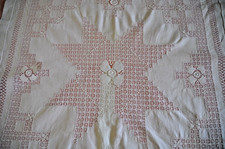 Nappe blanche en lin broderie