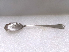 Cuillère à saupoudrer en