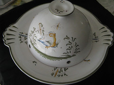 Cheese bell... in Moustier earthenware... signed FERET