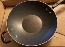 USED T-fal, Durabase Technology, Nonstick 14 in. Wok, Black & Gray