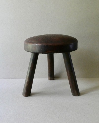 Tabouret tripode bois - en,