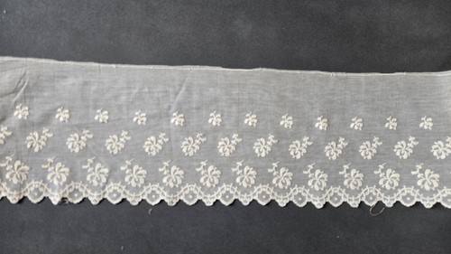 Large dentelle ancienne m - large,