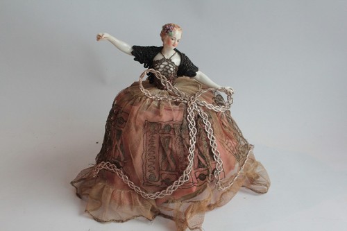 Demi figurine porcelaine