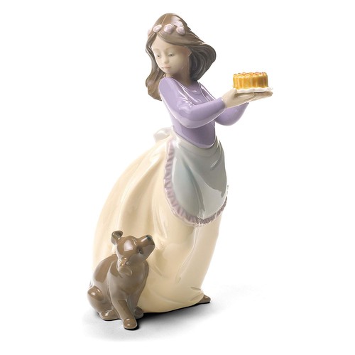 Nao sculpture figurine - nao,