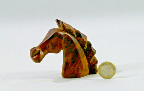 Petite tete cheval en - tete,