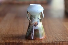 Petit vase ancien. Porcelaine