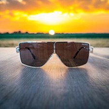 LUNETTES DE SOLEIL VINTAGE MIU