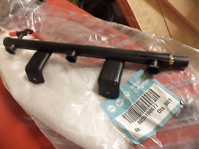 W117 rampe injecteur gauche - injecteur,
