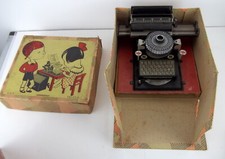 Rare - Petite machine à