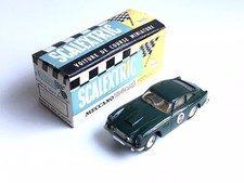 voiture circuit SCALEXTRIC