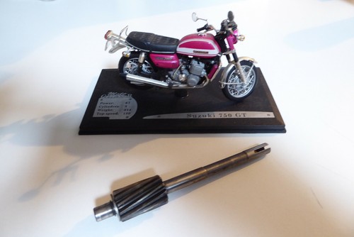 Suzuki gt750 jklmab - jklmab, gear