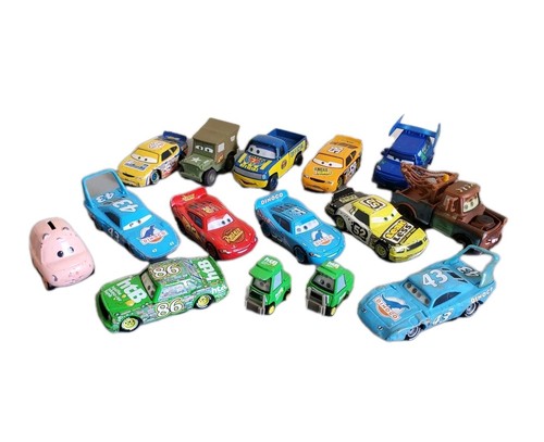 Lot voitures cars disney - voitures,