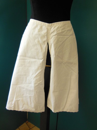 Ancienne culotte fendue panty
