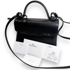 Very good condition Delvaux