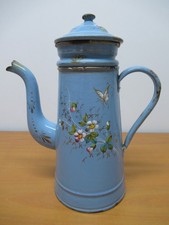 ANCIENNE CAFETIÈRE EN TOLE