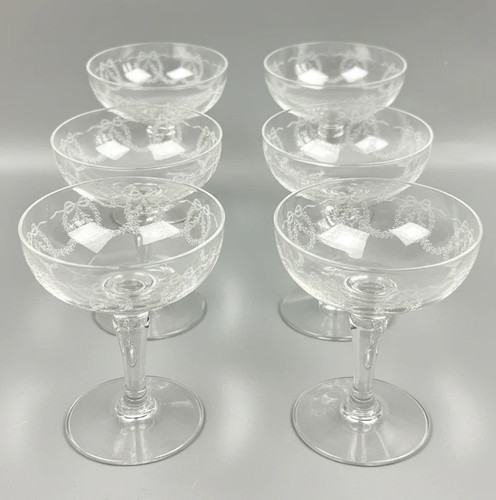 Suite coupes à champagne - coupes,