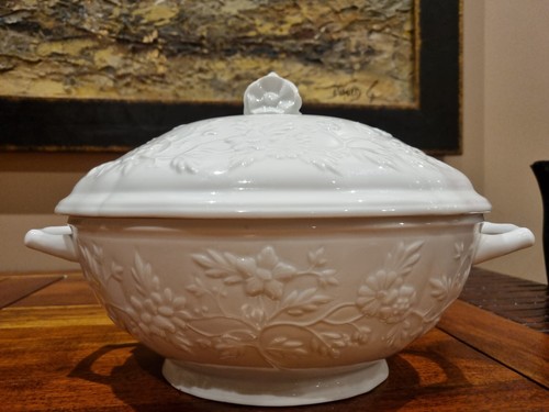 Sublime rare soupière - et,