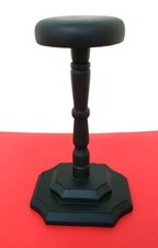 PORTE CHAPEAU/ Présentoir  en