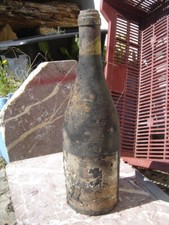 Old Burgundy bottle CHABLIS remains approx 40cl of illegible Millesime wine