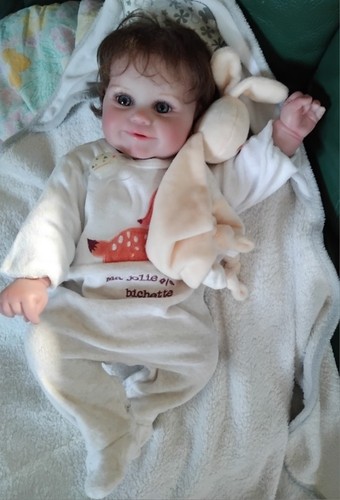 Bébé reborn souriante léa - bébé,