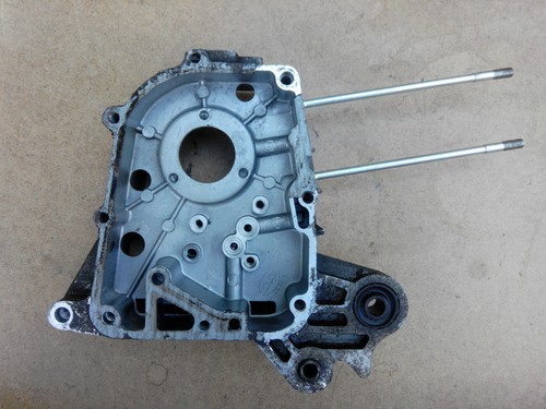 Carter moteur droit scooter