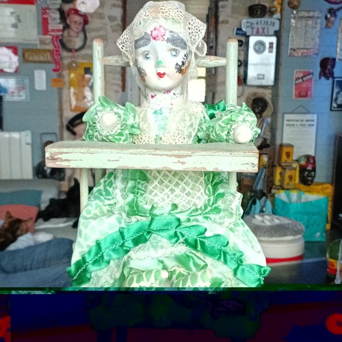 Poupée porcelaine fille - , robe