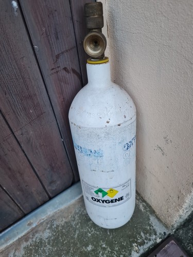 Bouteille pleine oxygene - pleine,